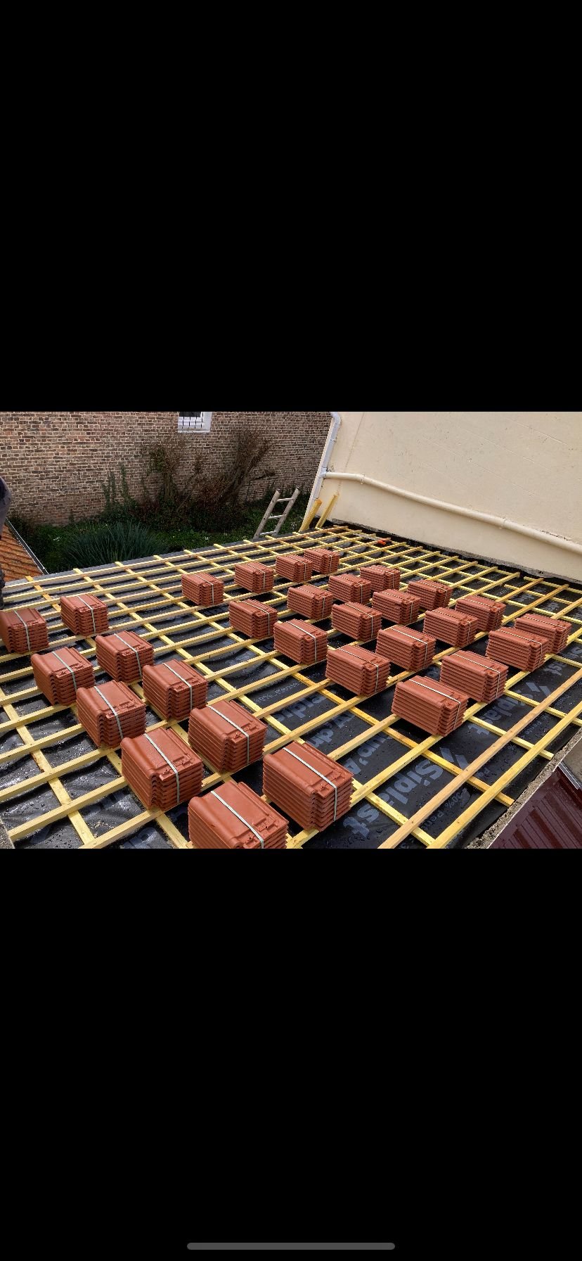 Changement de toiture avec modification de charpente, tuiles, monopole